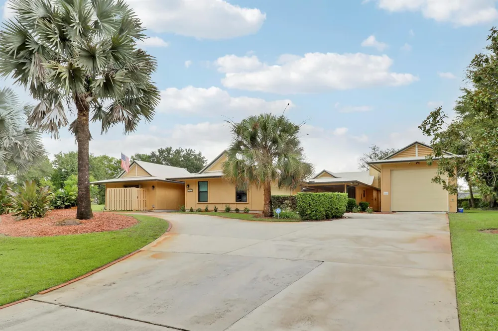 3459 SW WOODCREEK TRAIL Palm City, FL 34990