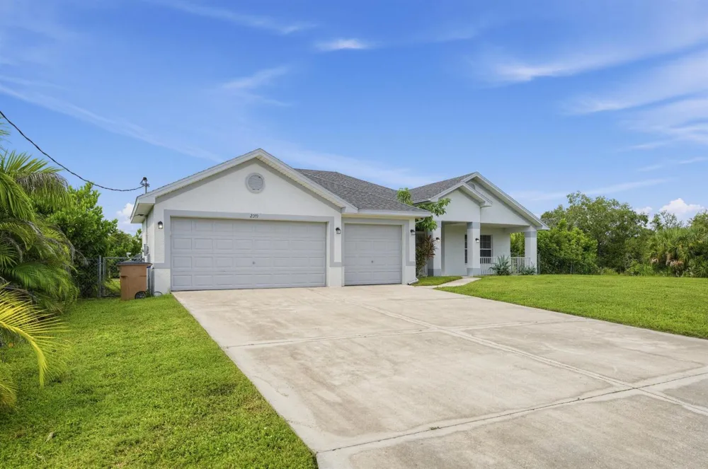 2019 Wanda Avenue Lehigh Acres, FL 33971