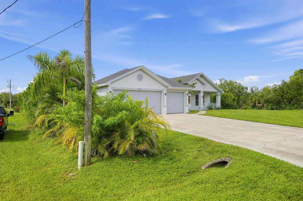 2019 Wanda Avenue Lehigh Acres, FL 33971