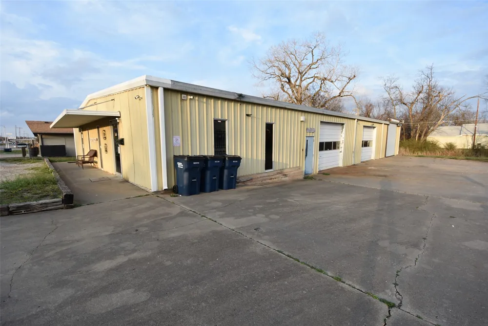 610 Main Street Seminole, OK 74868