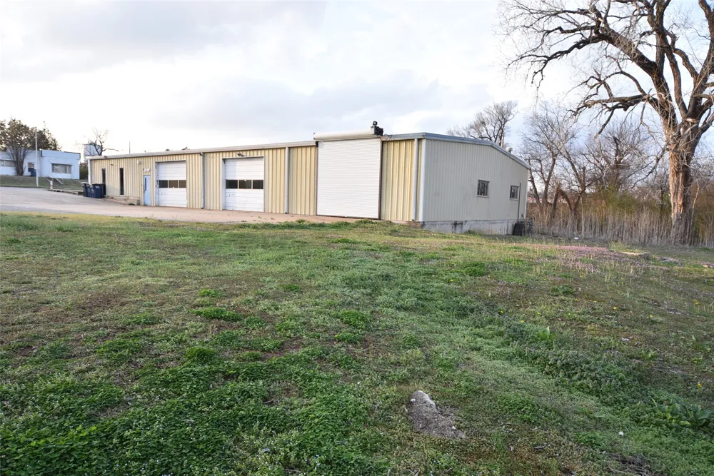 610 Main Street Seminole, OK 74868