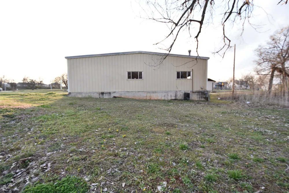 610 Main Street Seminole, OK 74868
