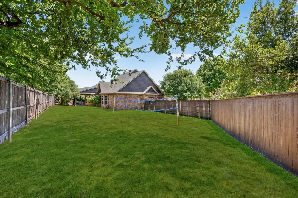4082 Water Park Circle Mansfield, TX 76063