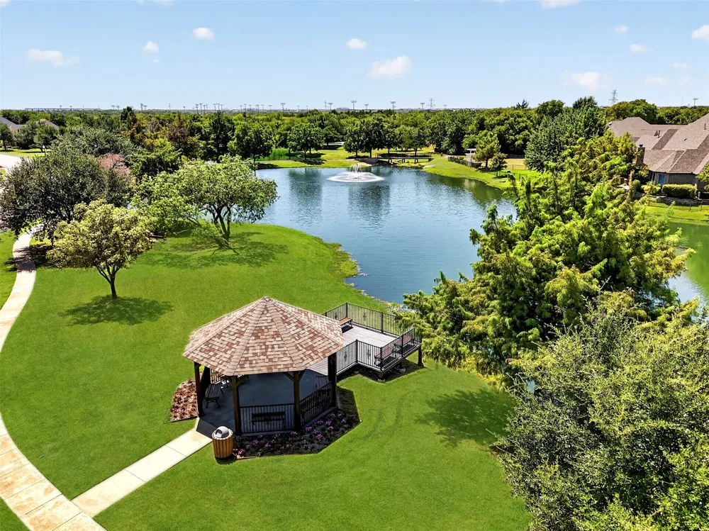 4082 Water Park Circle Mansfield, TX 76063