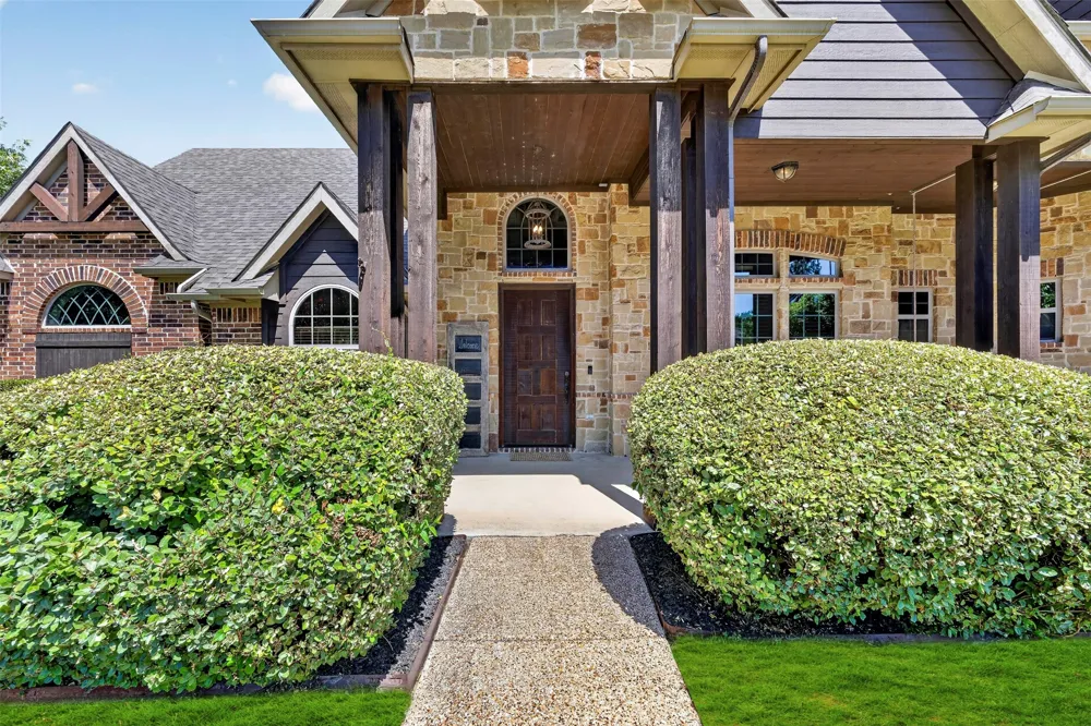 4082 Water Park Circle Mansfield, TX 76063