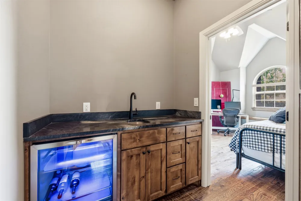 4082 Water Park Circle Mansfield, TX 76063