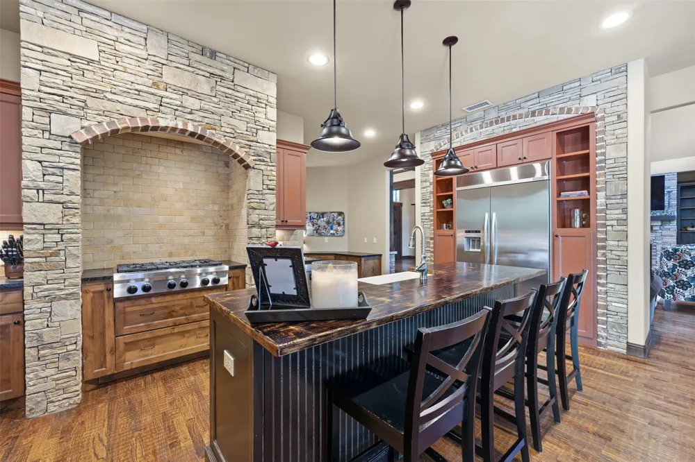 4082 Water Park Circle Mansfield, TX 76063