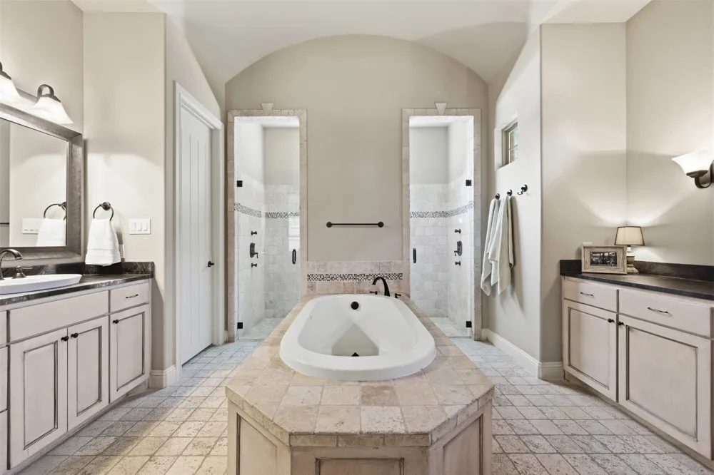 4082 Water Park Circle Mansfield, TX 76063