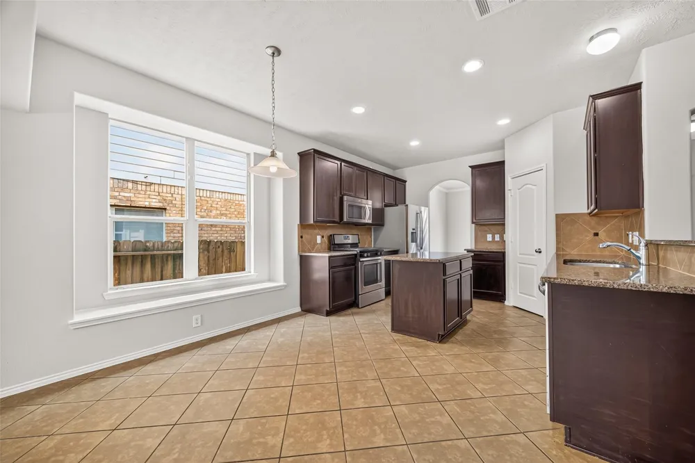 3508 Oakville Drive Conroe, TX 77304