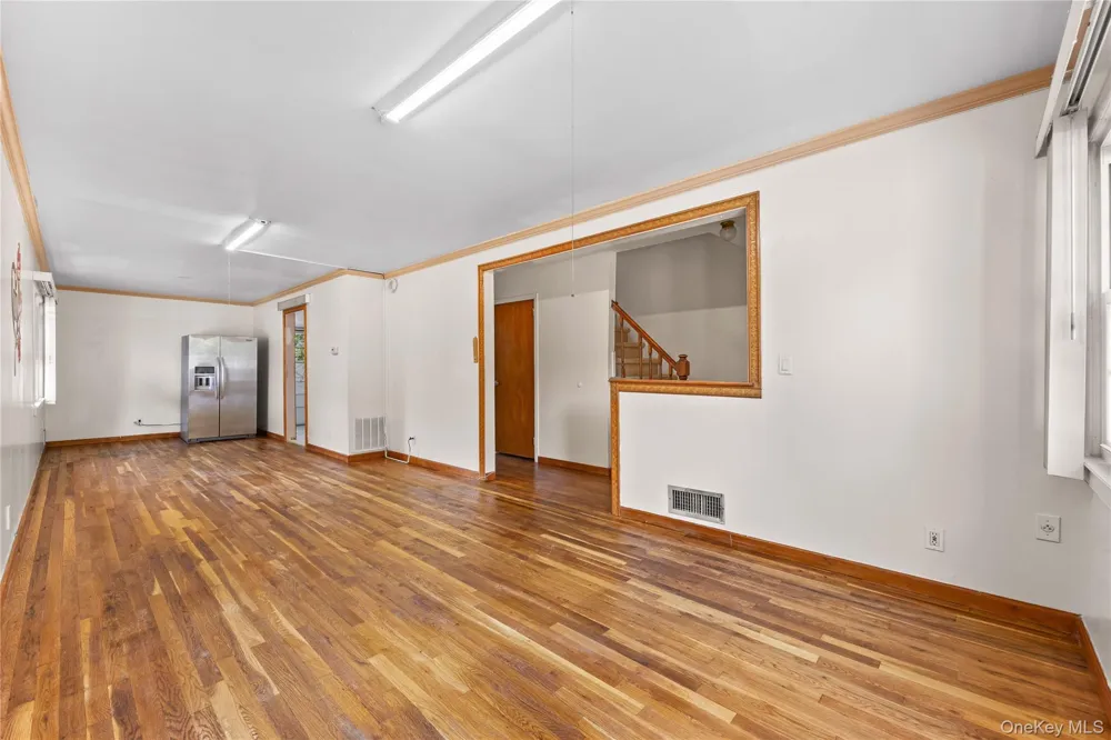 142-10 Oak Avenue Flushing, NY 11355