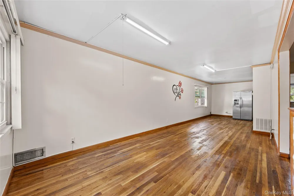 142-10 Oak Avenue Flushing, NY 11355