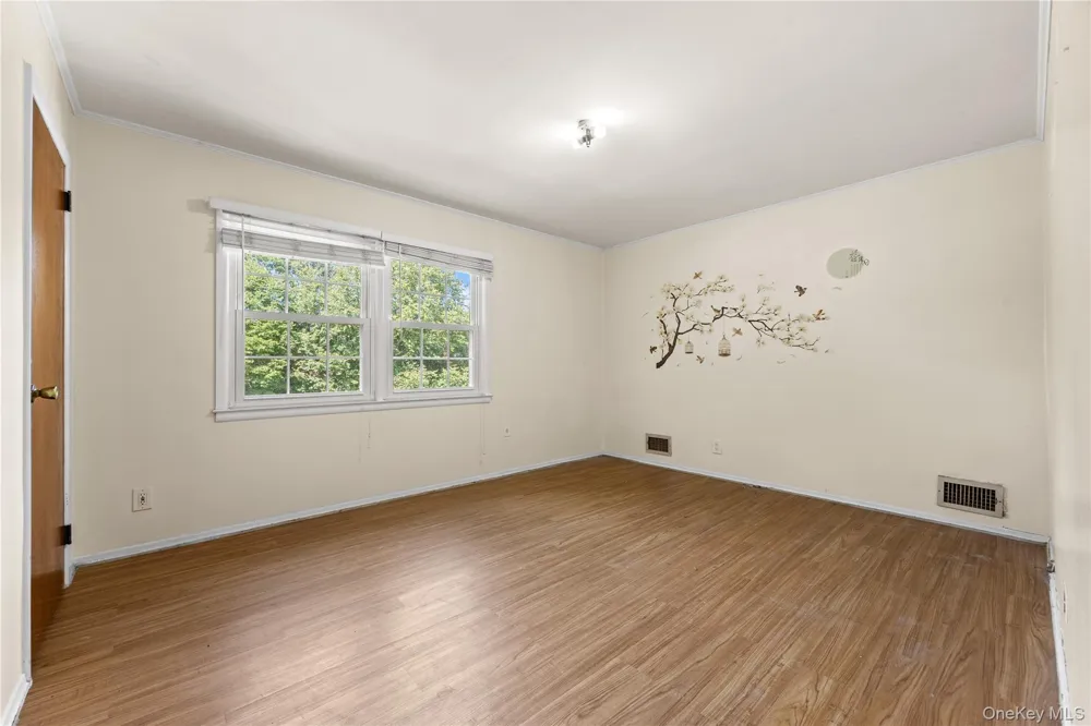 142-10 Oak Avenue Flushing, NY 11355