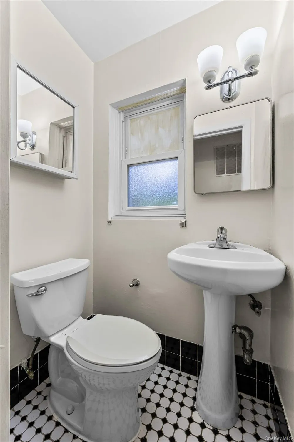 142-10 Oak Avenue Flushing, NY 11355