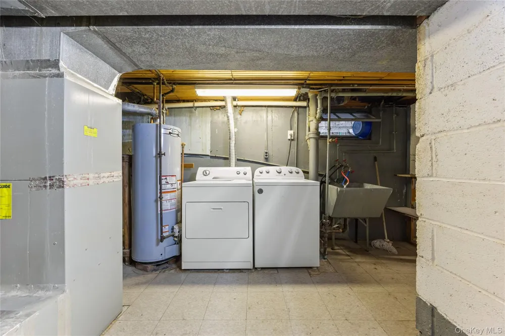 142-10 Oak Avenue Flushing, NY 11355