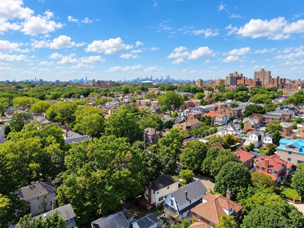142-10 Oak Avenue Flushing, NY 11355