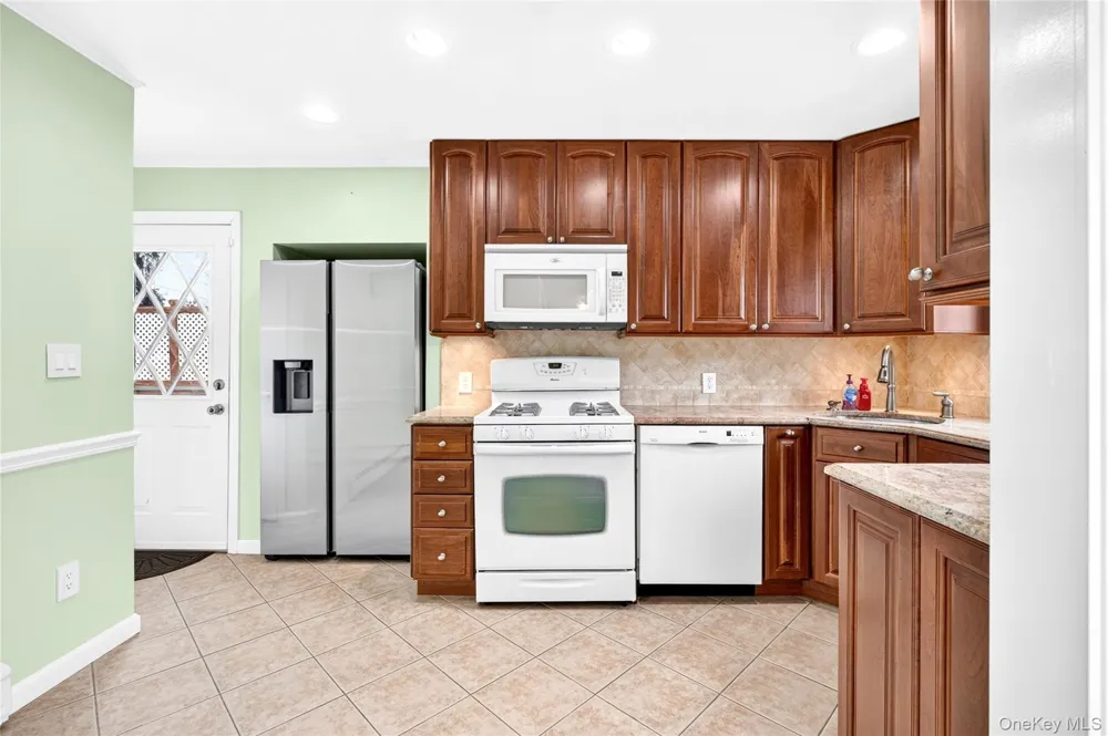 397 Briarwood Road Massapequa, NY 11758