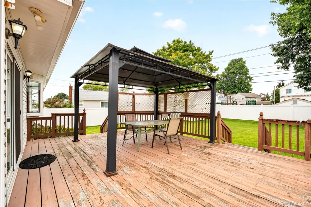 397 Briarwood Road Massapequa, NY 11758