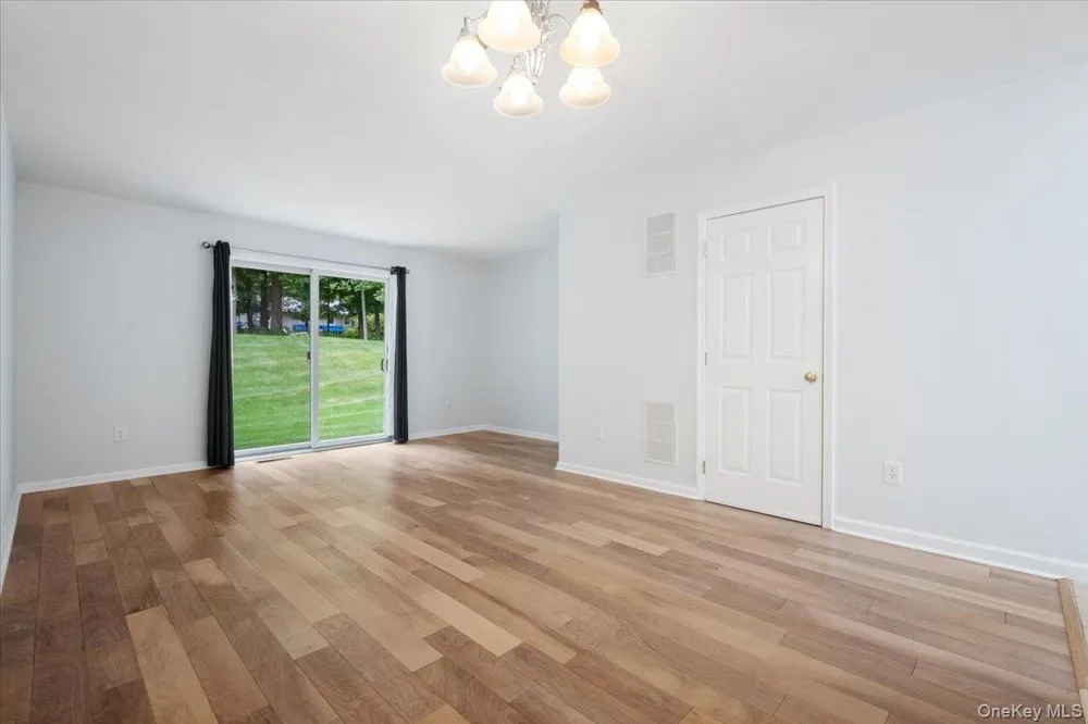 307 Alexandra Court Carmel, NY 10512