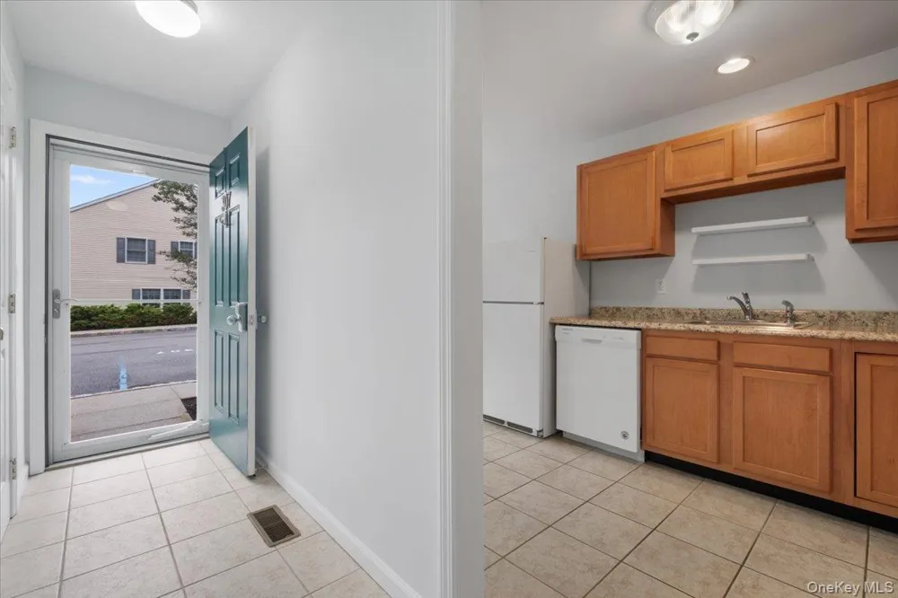 307 Alexandra Court Carmel, NY 10512