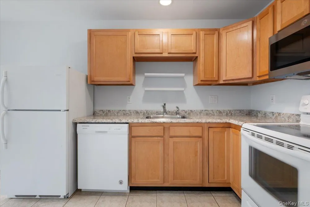 307 Alexandra Court Carmel, NY 10512