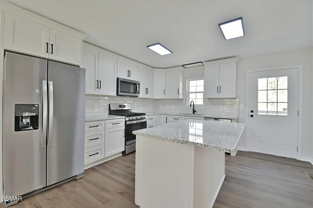 2913 Village Lane Sevierville, TN 37862