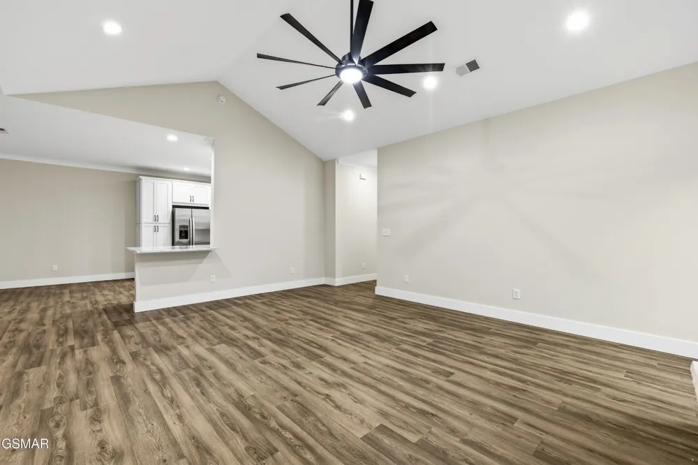 910 Fine Glen Drive Sevierville, TN 37862