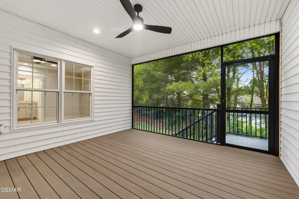 910 Fine Glen Drive Sevierville, TN 37862