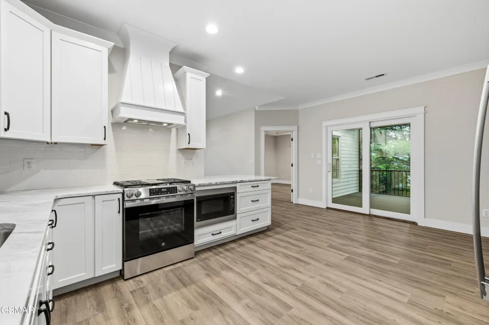 910 Fine Glen Drive Sevierville, TN 37862