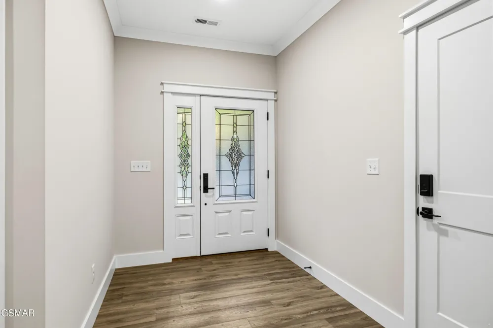 910 Fine Glen Drive Sevierville, TN 37862