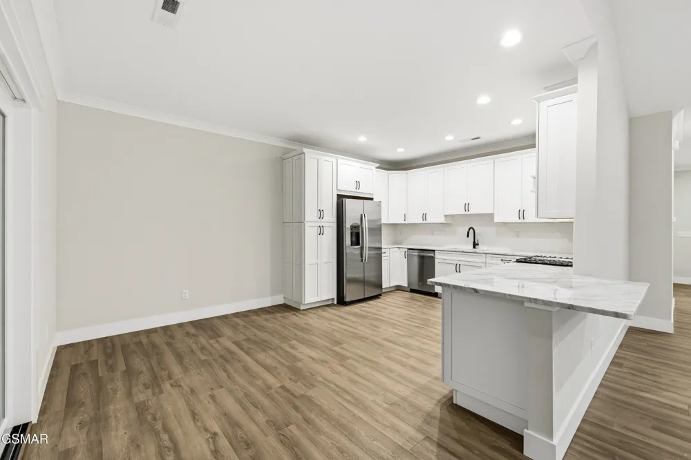 910 Fine Glen Drive Sevierville, TN 37862