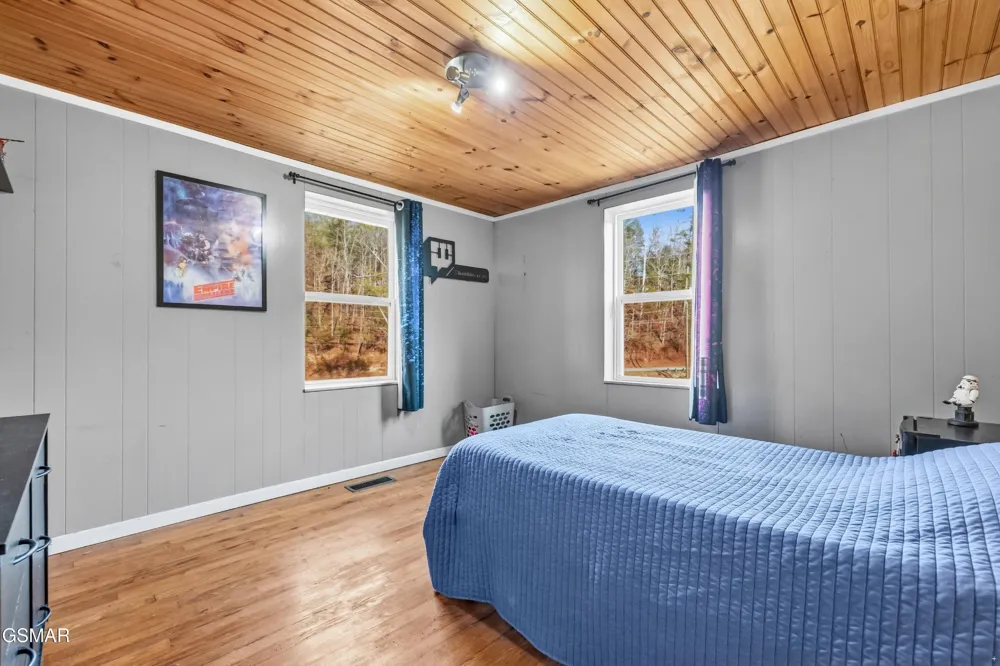 1145 Little Cove Road Sevierville, TN 37862