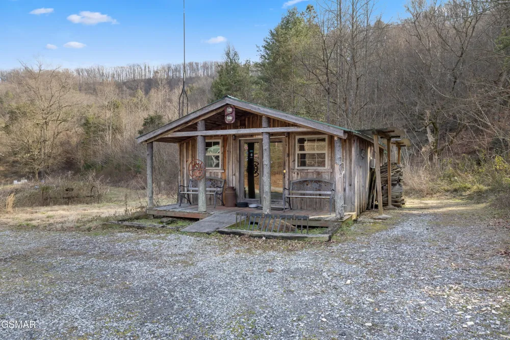 1145 Little Cove Road Sevierville, TN 37862