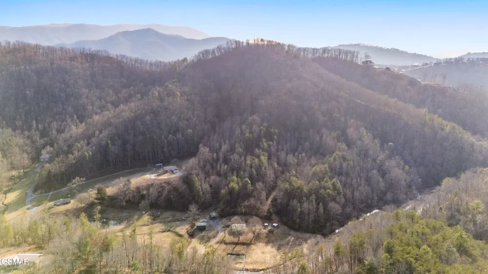 1145 Little Cove Road Sevierville, TN 37862