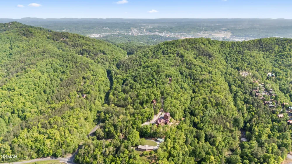 1181 Pine Mountain Road Sevierville, TN 37862
