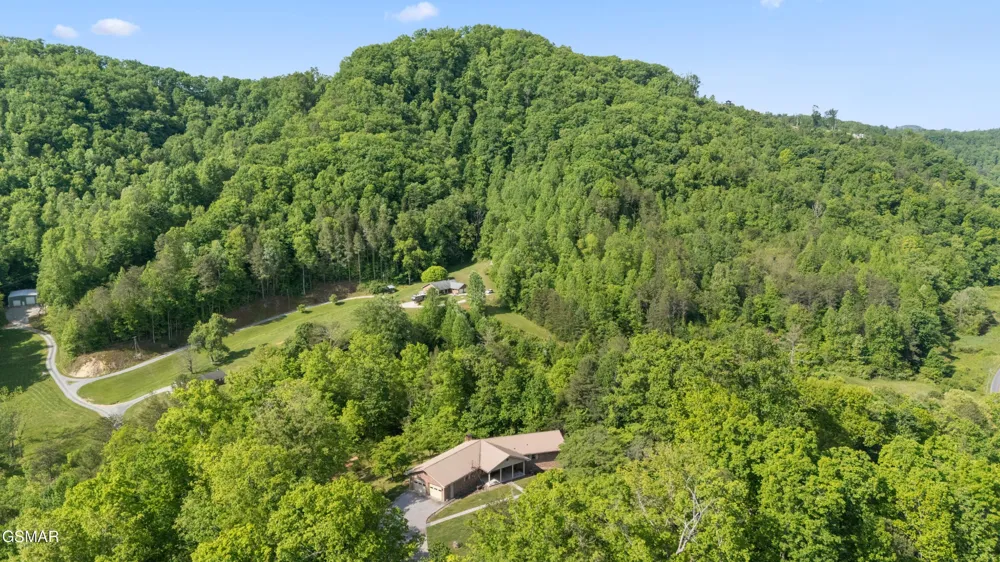 1181 Pine Mountain Road Sevierville, TN 37862