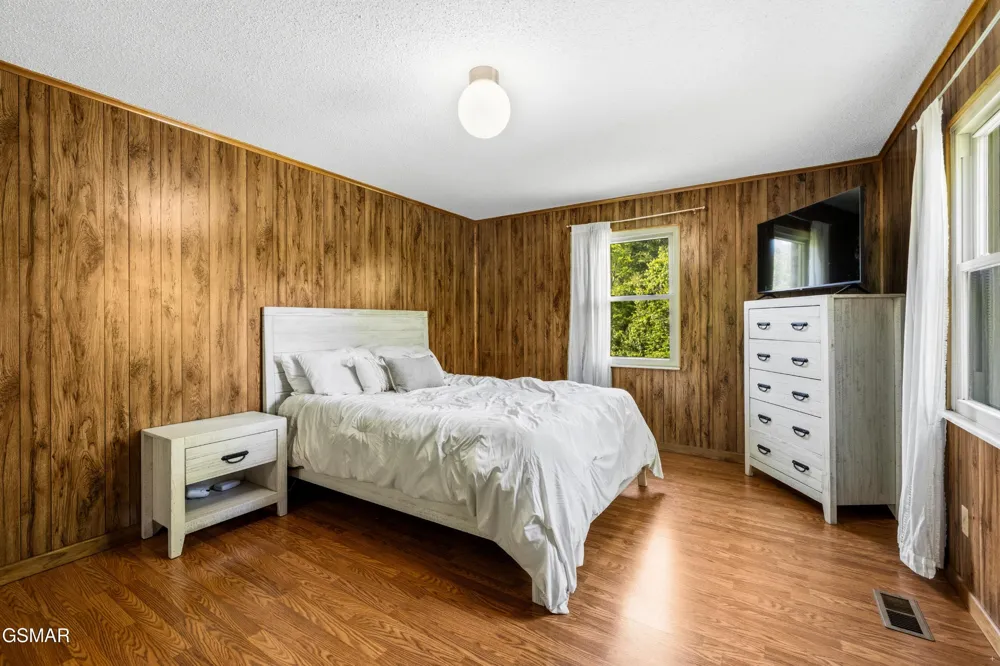 1181 Pine Mountain Road Sevierville, TN 37862
