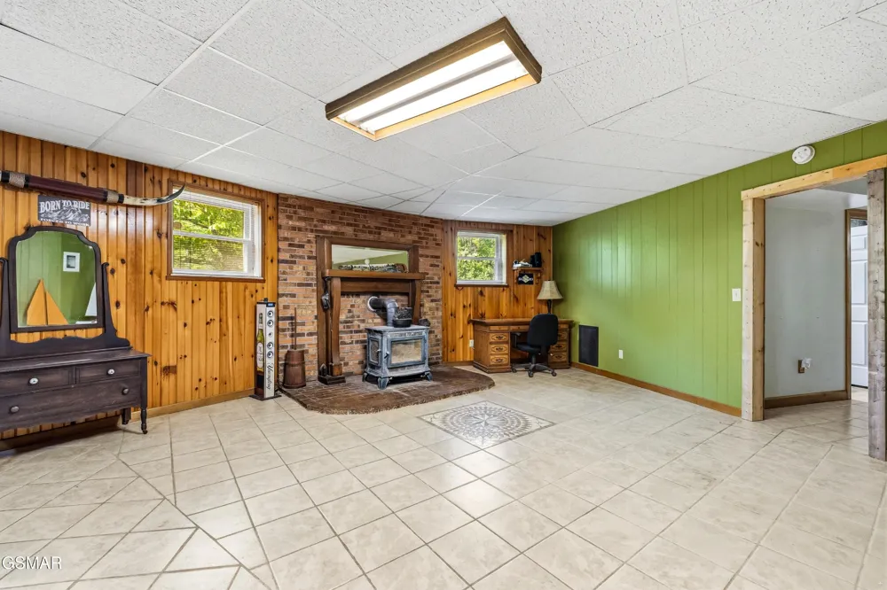 1181 Pine Mountain Road Sevierville, TN 37862