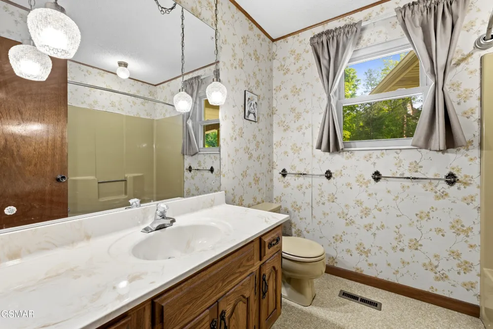 1181 Pine Mountain Road Sevierville, TN 37862