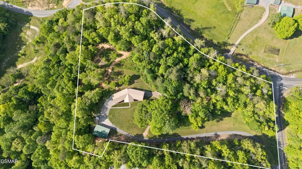 1181 Pine Mountain Road Sevierville, TN 37862