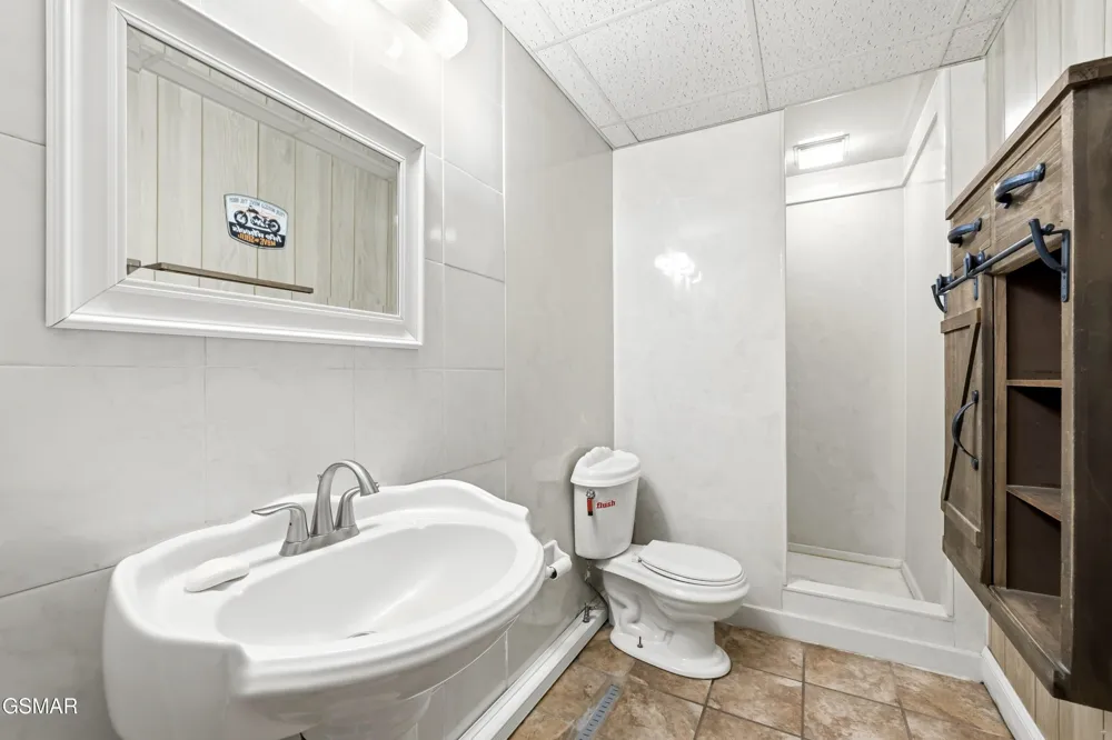 1181 Pine Mountain Road Sevierville, TN 37862