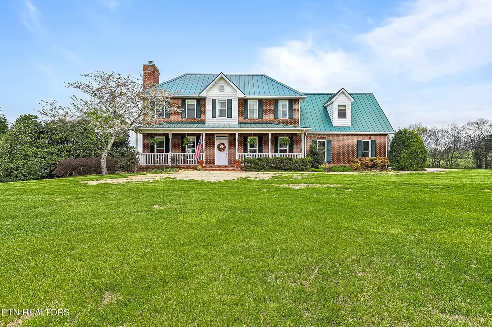 8660 Shackleford Lane Strawberry Plains, TN 37871