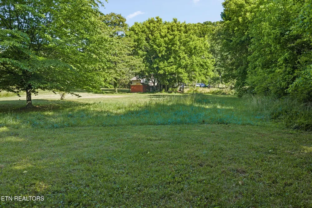 369 Back Valley Rd Oliver Springs, TN 37840