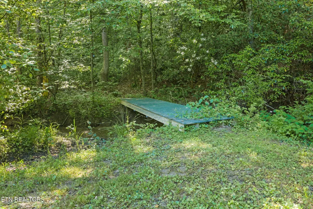 369 Back Valley Rd Oliver Springs, TN 37840