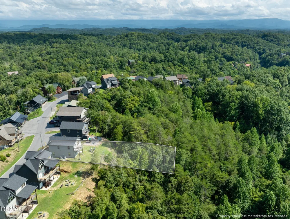 2107 Eagle Feather Drive Sevierville, TN 37862