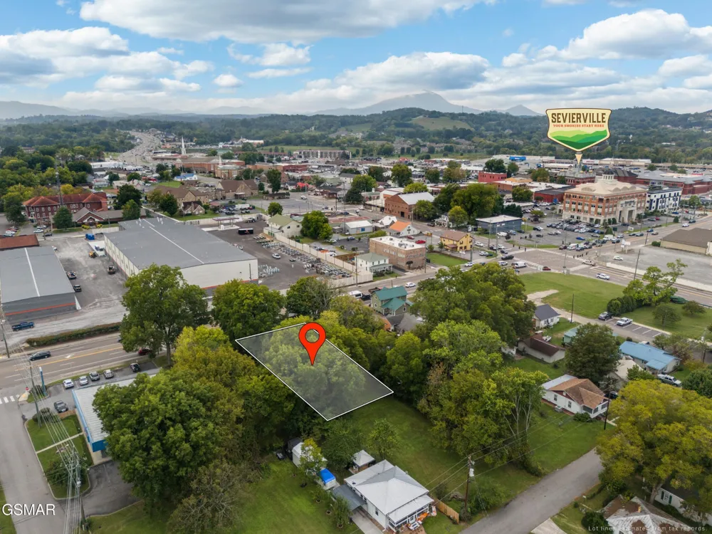 226 E Main Street Sevierville, TN 37862