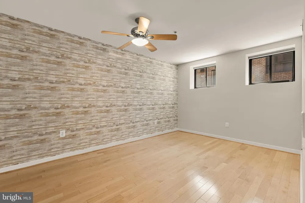 2412 17TH STREET NW #C-03 Washington, DC 20009