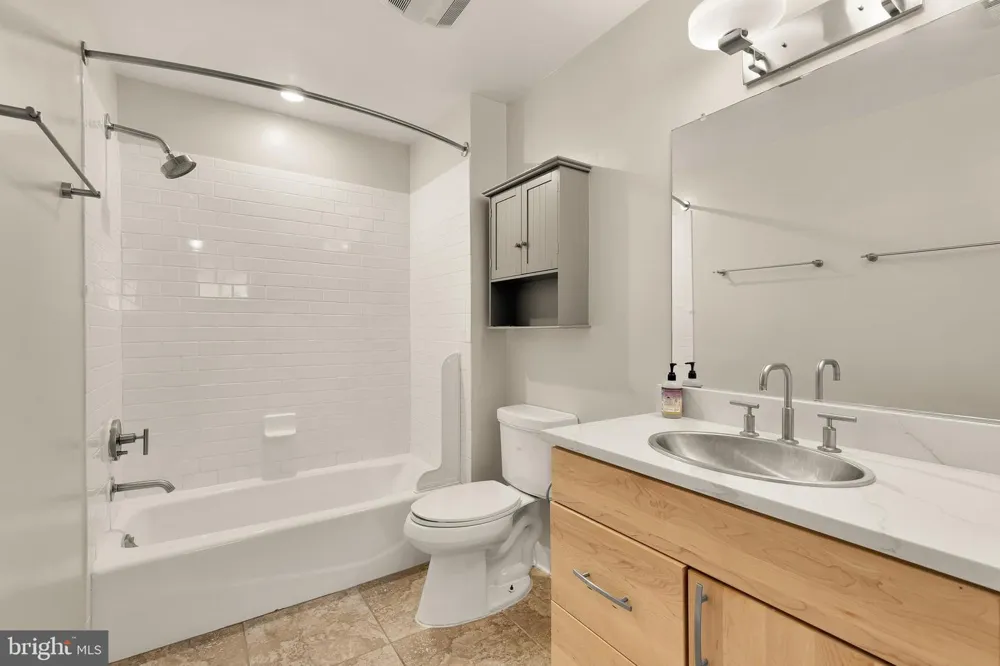 2412 17TH STREET NW #C-03 Washington, DC 20009