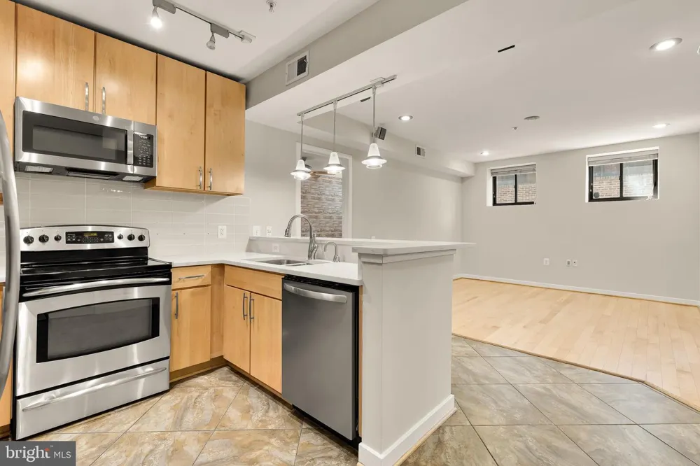 2412 17TH STREET NW #C-03 Washington, DC 20009