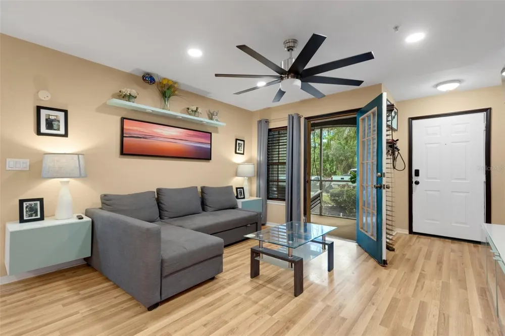 8809 MANOR LOOP #101 Lakewood Ranch, FL 34202