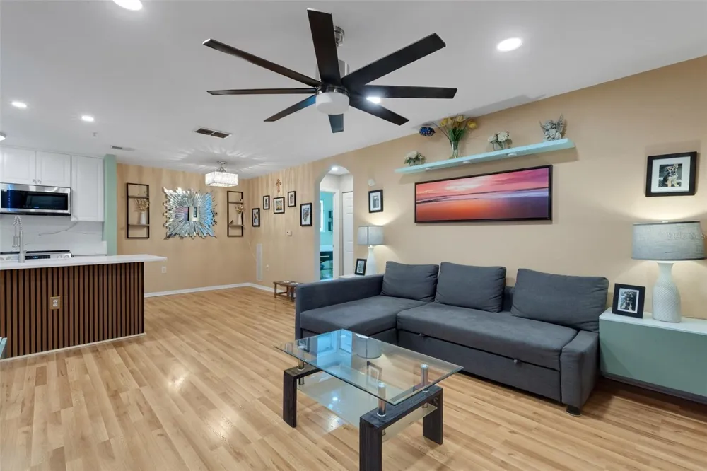 8809 MANOR LOOP #101 Lakewood Ranch, FL 34202